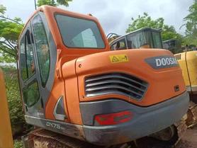 Buy Doosan DX75 Used Excavator / 3 Buy Doosan DX75 Used Excavator / 3