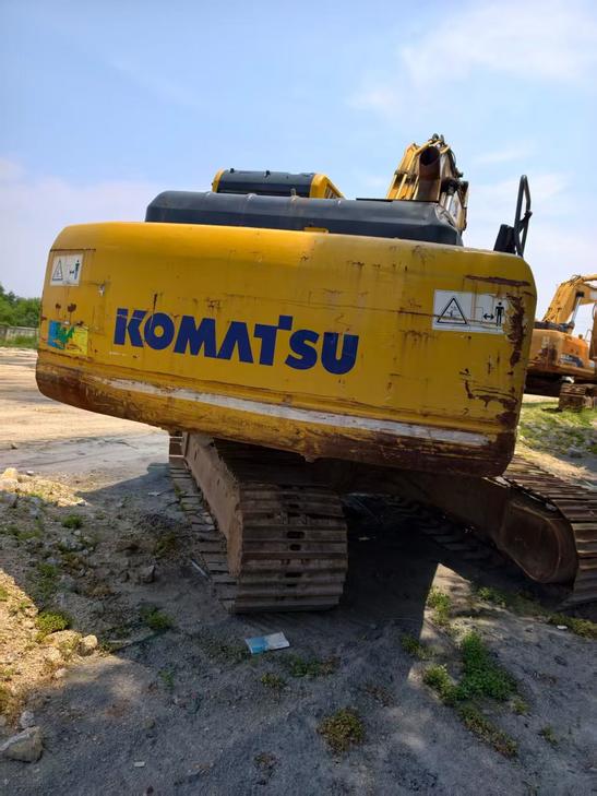 Buy Komatsu PC200-8 Used Excavator / 1