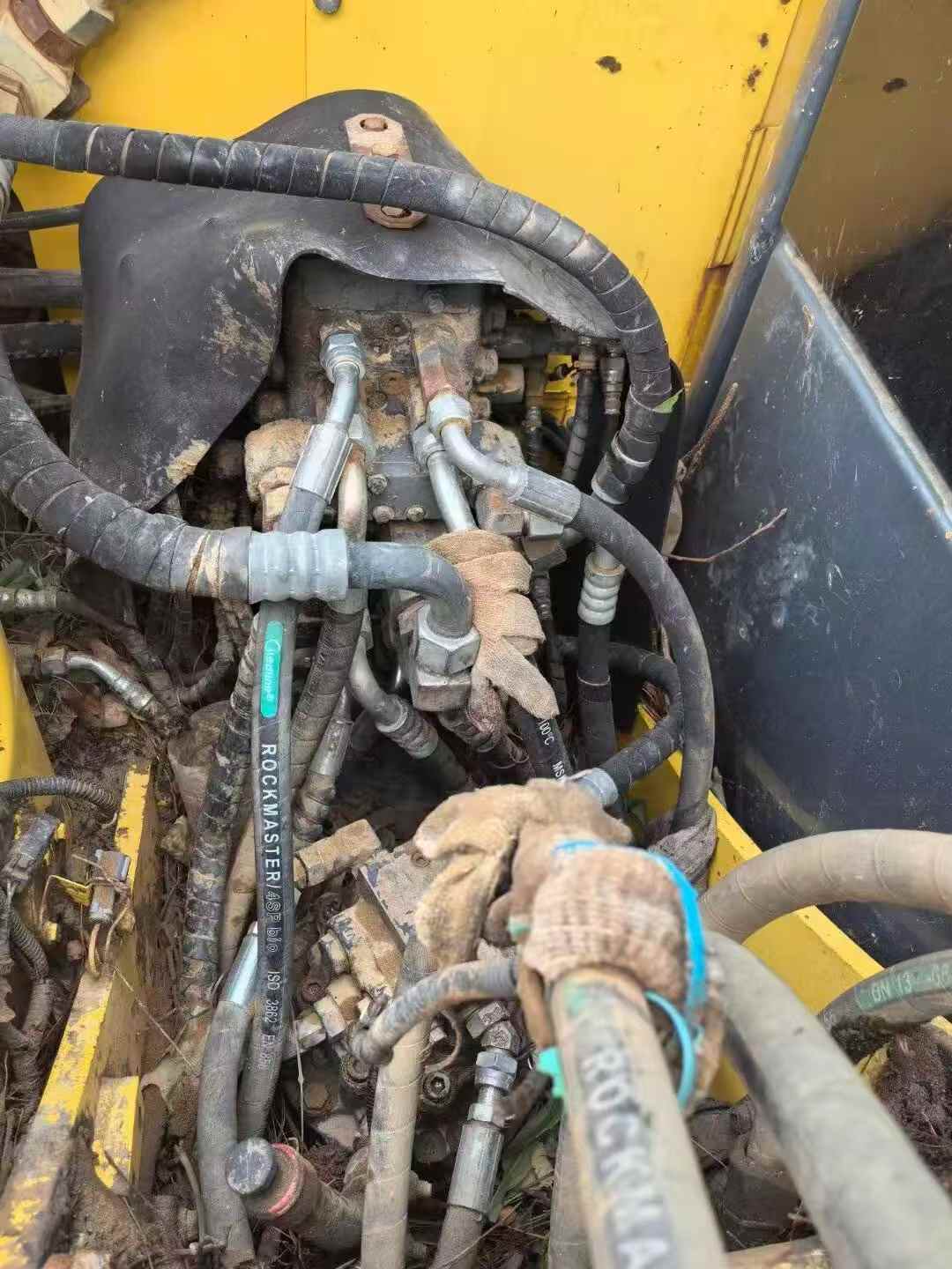 Buy Komatsu PC70 Used Excavator / 5