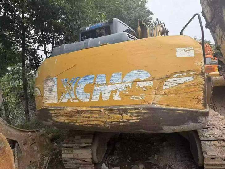 Buy XCMG XE135B Used Excavator / 1