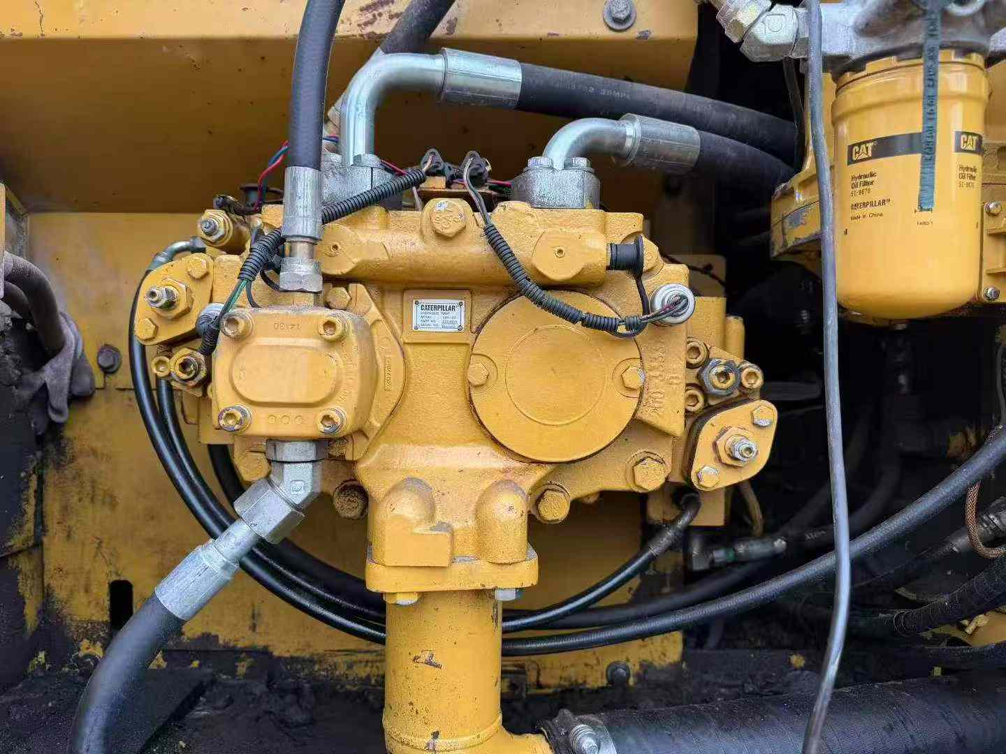 Buy Caterpillar 320D Used Excavator / 7