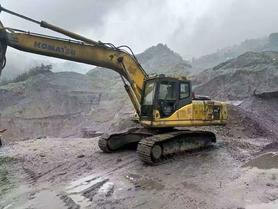 Buy Komatsu PC220-7 Used Excavator / 2 Buy Komatsu PC220-7 Used Excavator / 2