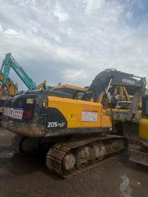Buy Hyundai R205VS Used Excavator / 5 Buy Hyundai R205VS Used Excavator / 5