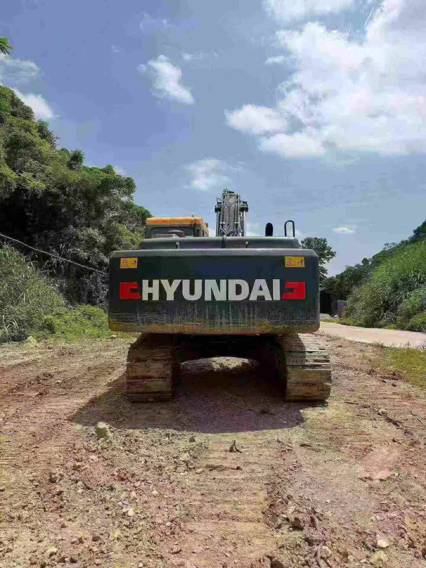 Buy Hyundai R215VS Used Excavator / 2