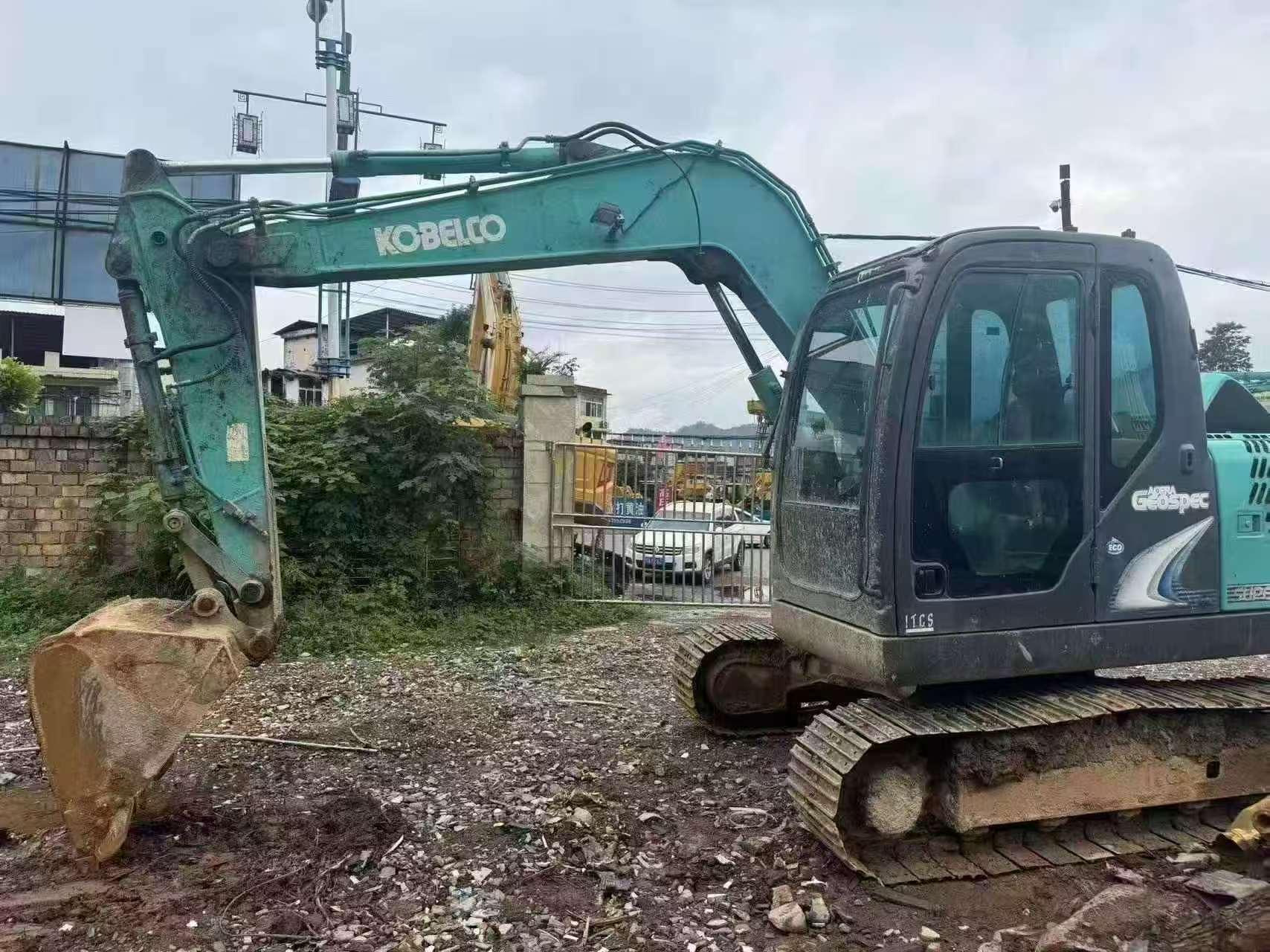 Buy Kobelco SK75 Used Excavator / 7