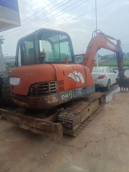 Buy Doosan DH60-7 Used Excavator / 1