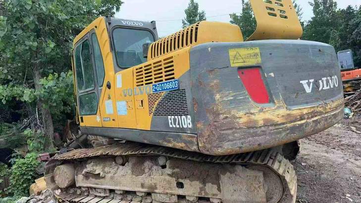 Buy Volvo EC210B Used Excavator / 1