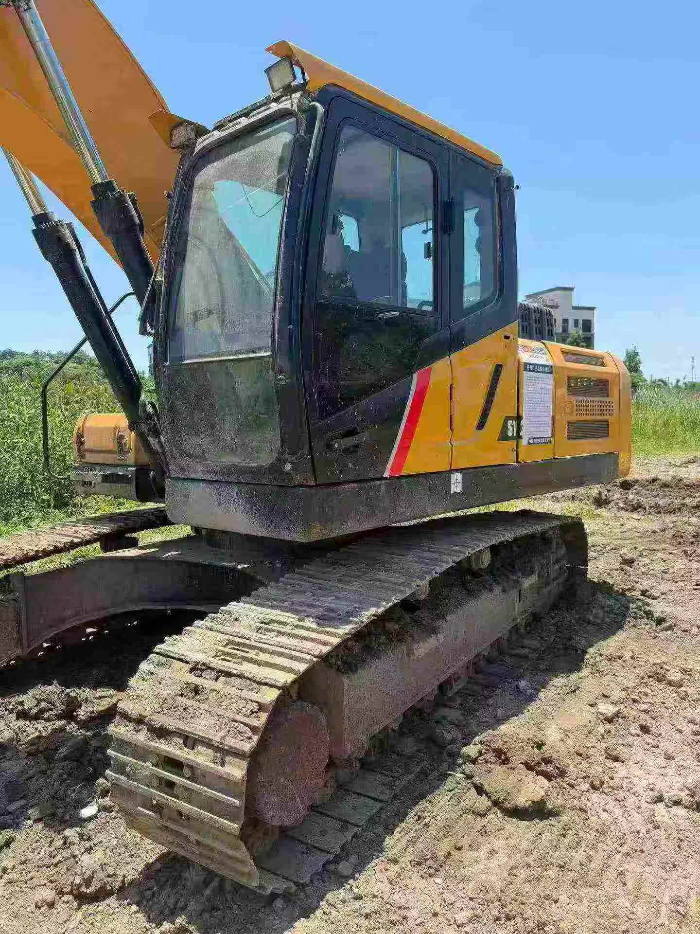 Buy Sany SY215H Used Excavator / 2