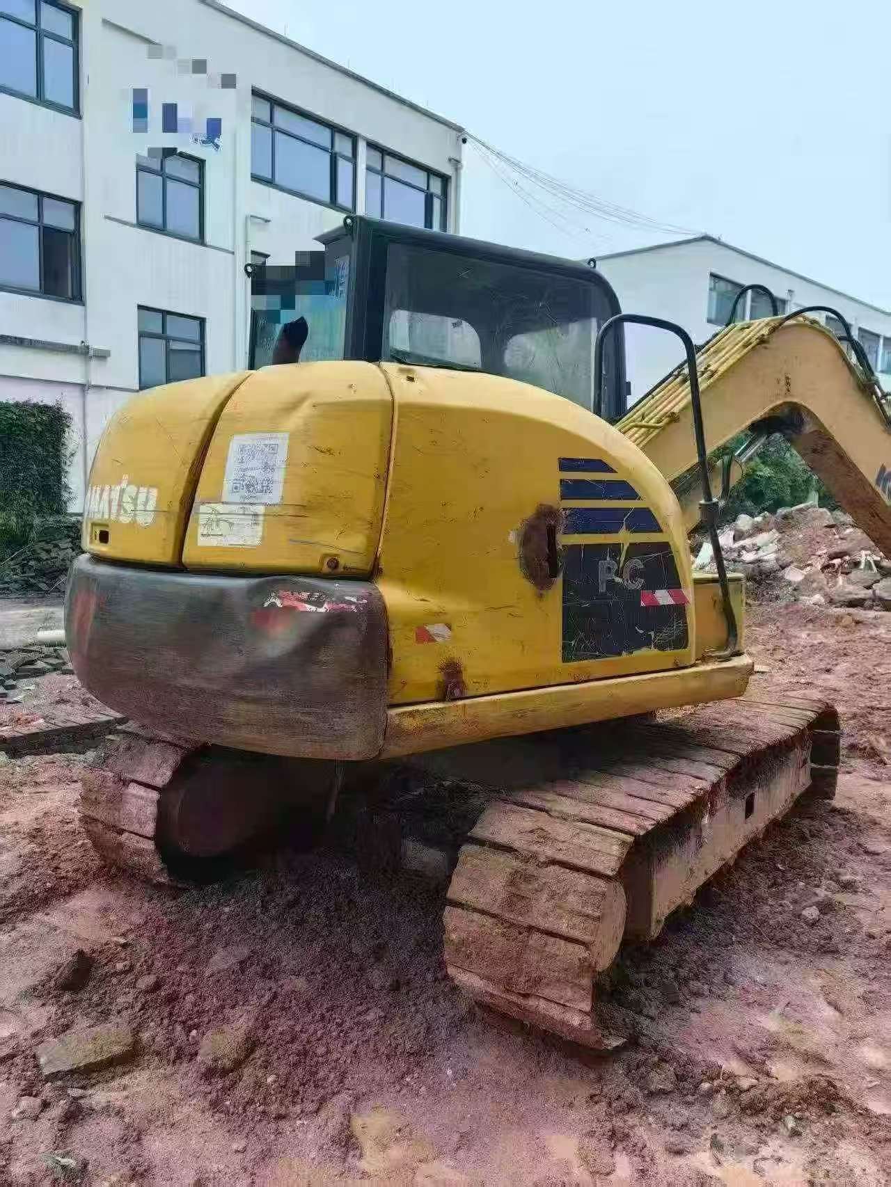 Buy Komatsu PC60 Used Excavator / 3