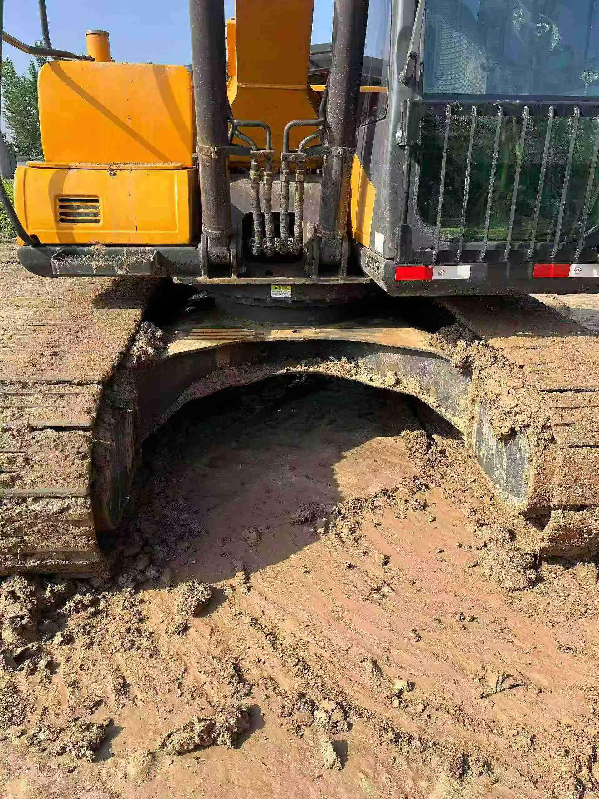 Buy Sany SY135 Used Excavator / 7