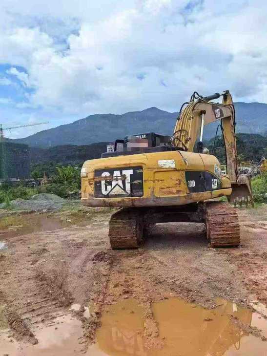 Buy Caterpillar 320D Used Excavator / 1