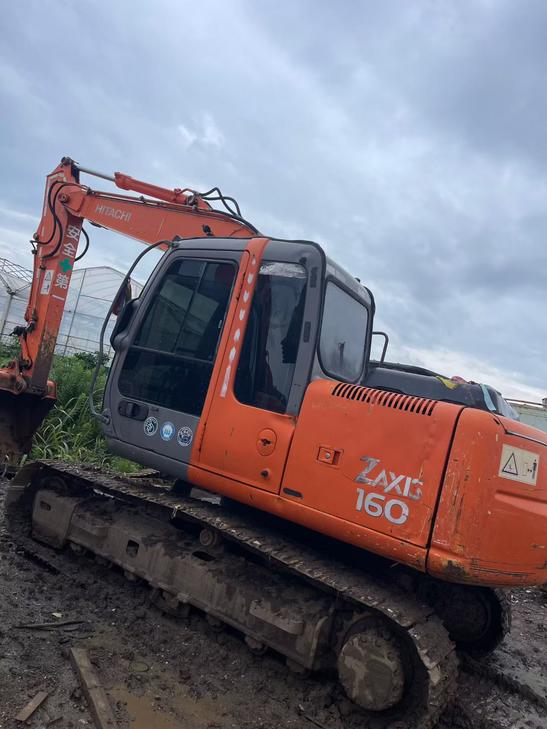 Buy Hitachi EX120-6 Used Excavator / 1