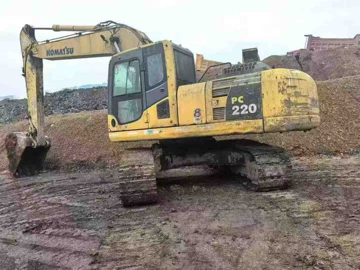 Buy Komatsu PC220 Used Excavator / 1