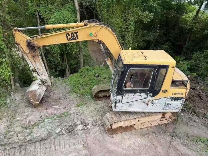 Buy Caterpillar 307B Used Excavator / 1
