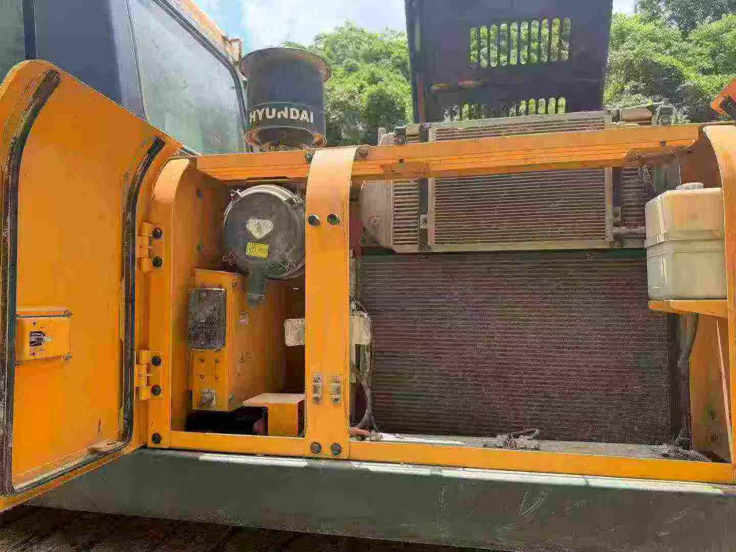 Buy Hyundai R215VS Used Excavator / 8