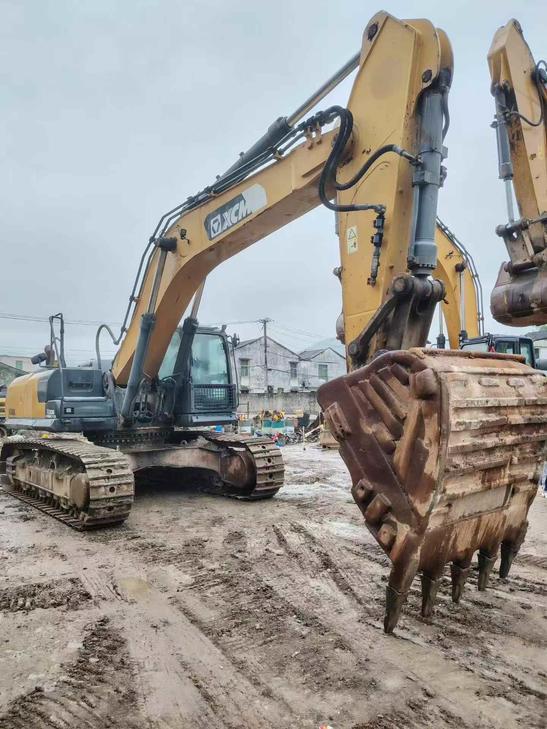 Buy XCMG XE400DK Used Excavator / 1