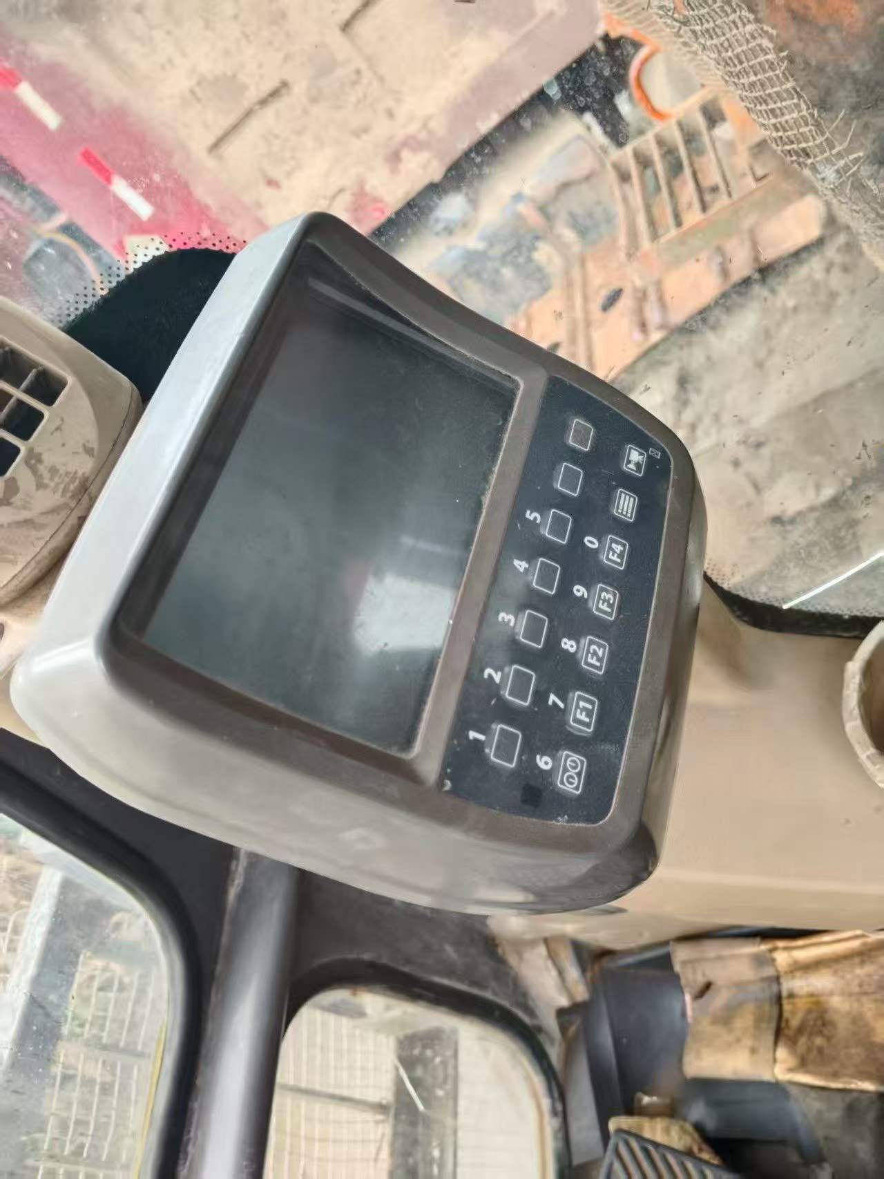 Buy Hitachi ZX520H-5A Used Excavator / 3 Buy Hitachi ZX520H-5A Used Excavator / 3