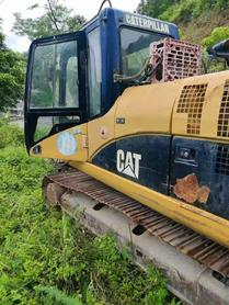 Buy Caterpillar 320A Used Excavator / 2 Buy Caterpillar 320A Used Excavator / 2