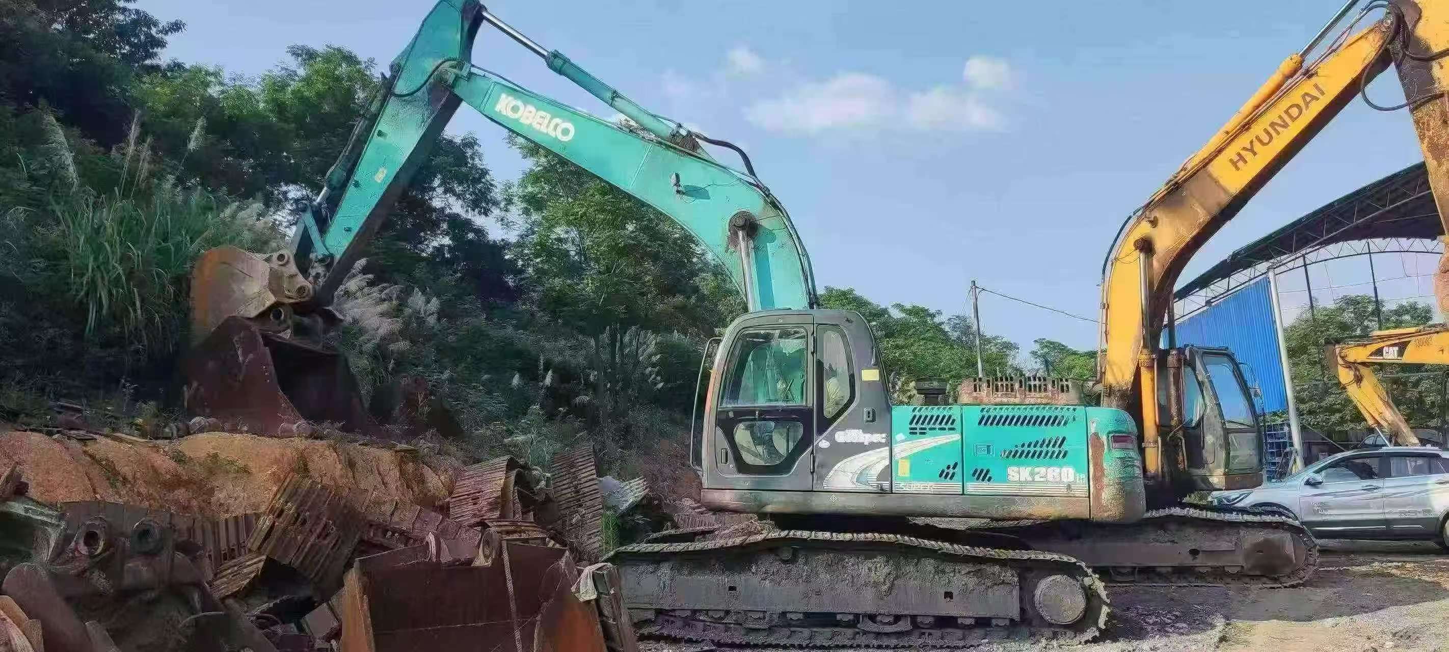 Buy Kobelco SK260 Used Excavator / 2 Buy Kobelco SK260 Used Excavator / 2