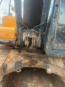 Buy Hyundai R205VS Used Excavator / 4 Buy Hyundai R205VS Used Excavator / 4