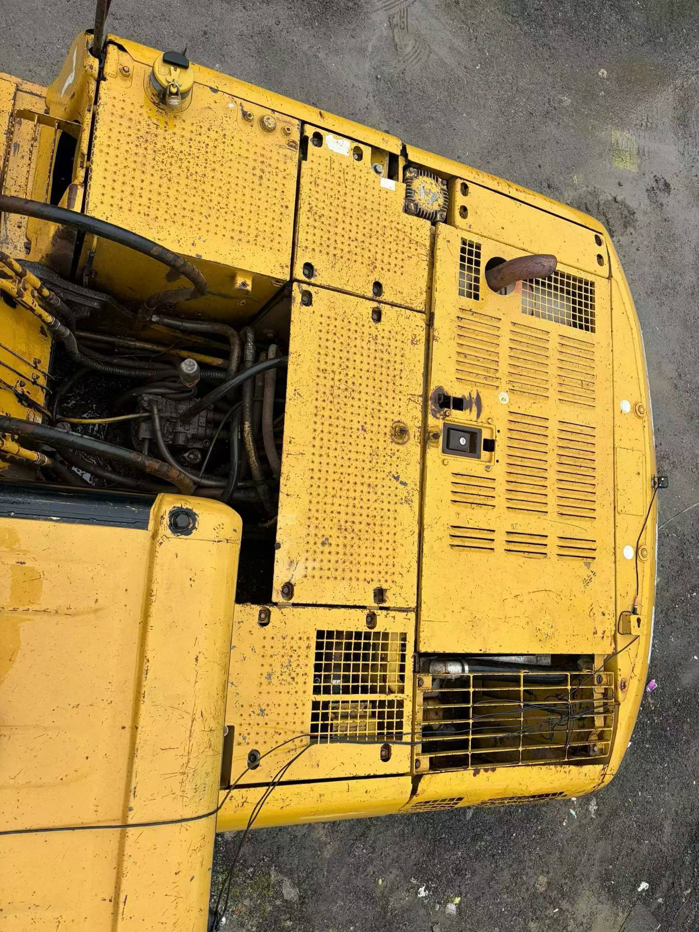 Buy Caterpillar 320CL Used Excavator / 5