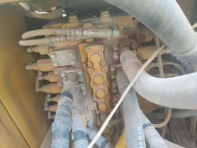 Buy Komatsu PC210LC-8 Used Excavator / 4 Buy Komatsu PC210LC-8 Used Excavator / 4