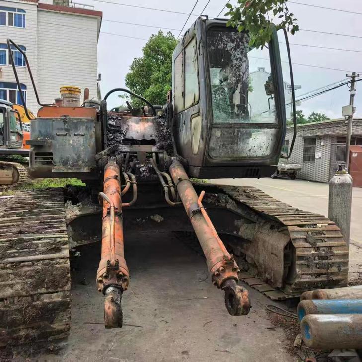Buy Hitachi EX300 Used Excavator / 1