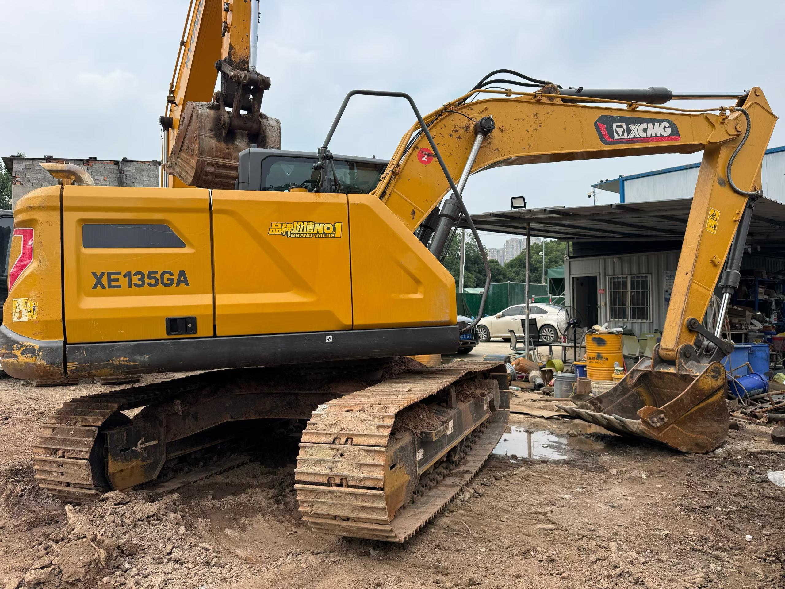 Buy XCMG XE135B Used Excavator / 4