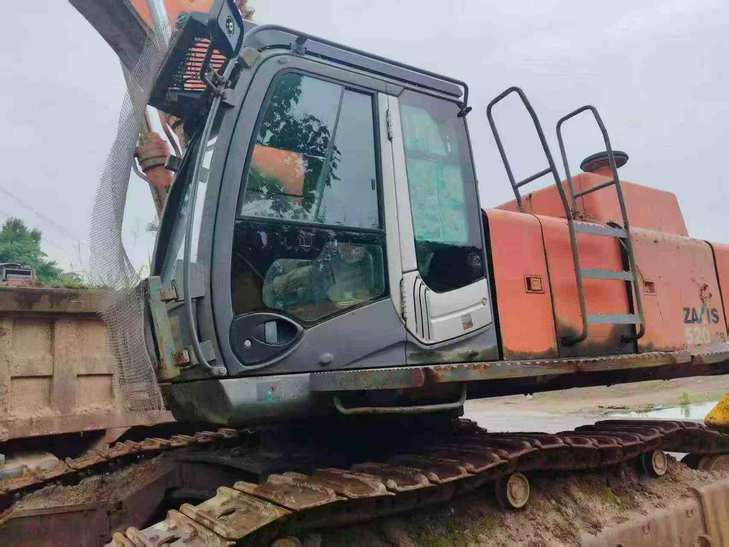 Buy Hitachi ZX520H-5A Used Excavator / 1