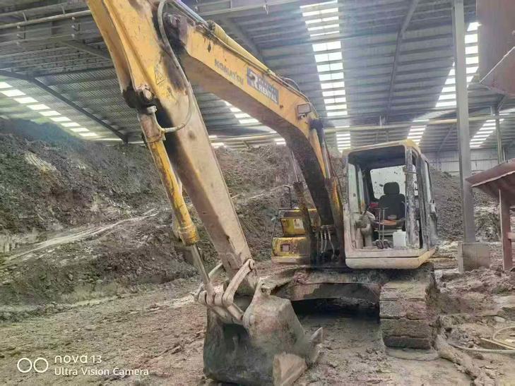 Buy Komatsu PC120-6 Used Excavator / 1