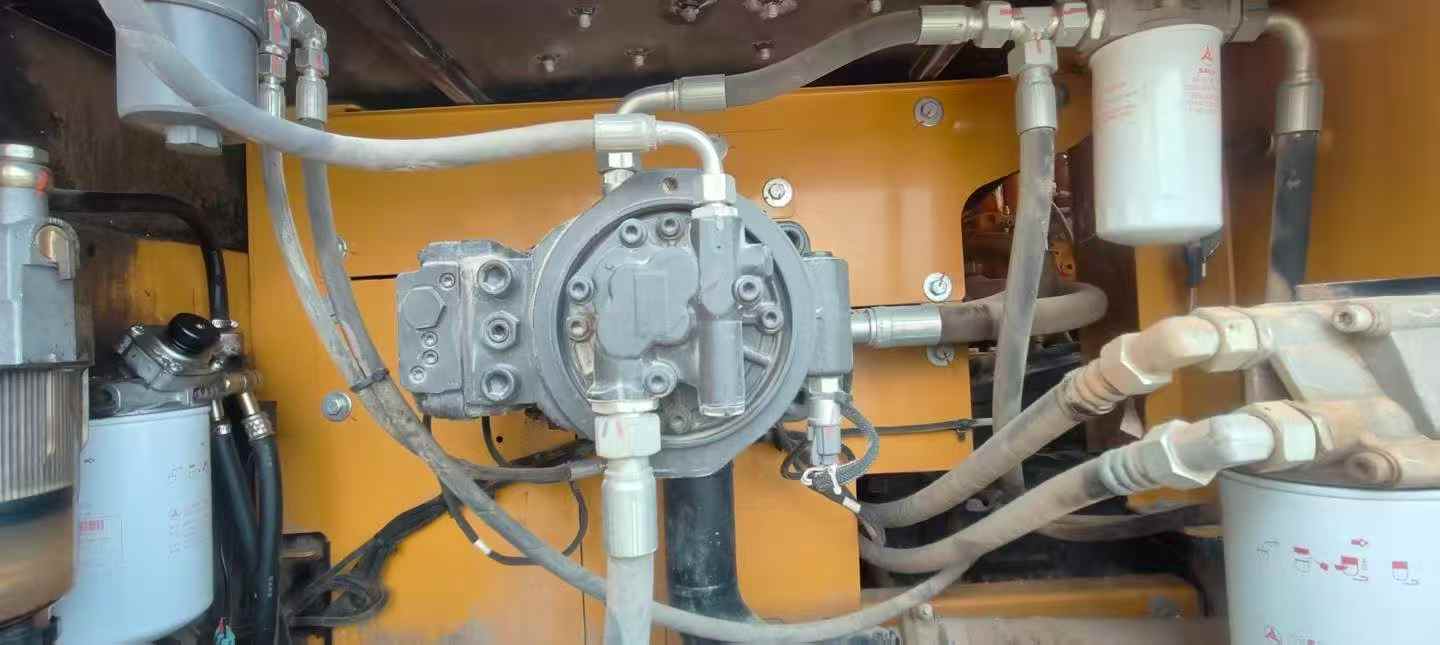 Buy Sany SY245H Used Excavator / 2