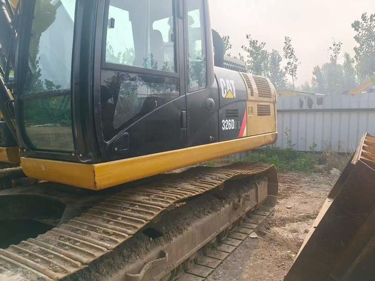 Buy Caterpillar 326DL Used Excavator / 1