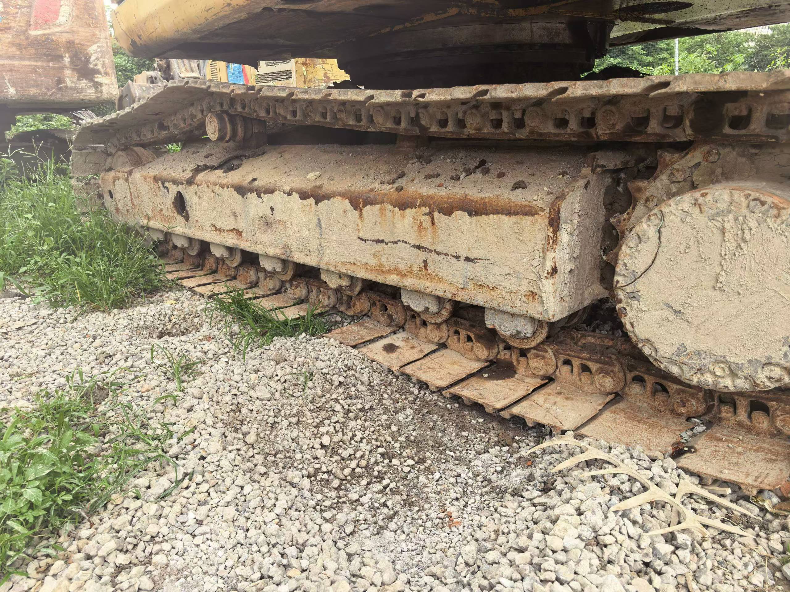 Buy Komatsu PC200 Used Excavator / 3