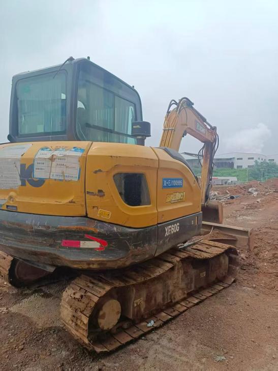 Buy XCMG XE60 Used Excavator / 1