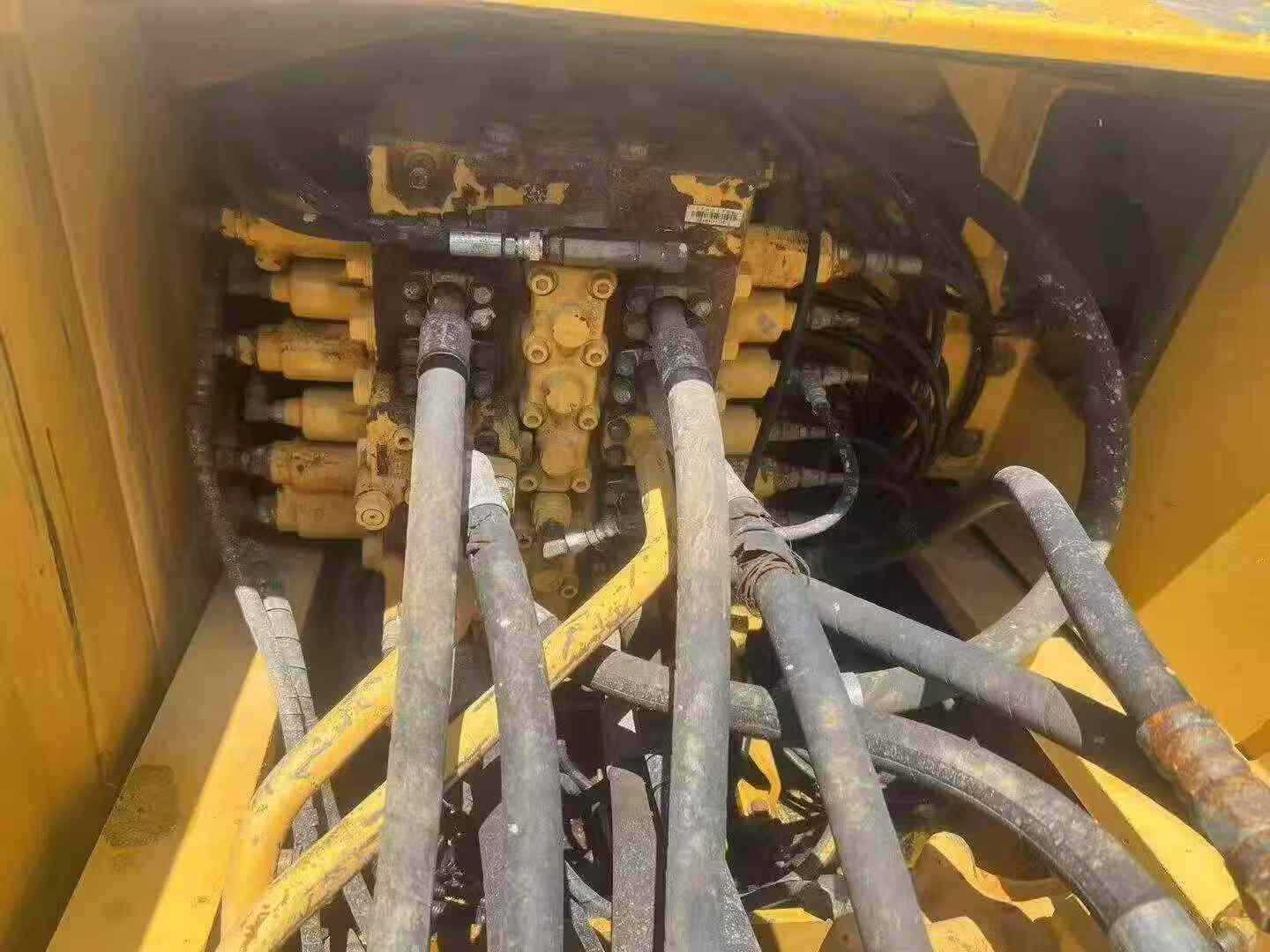 Buy Komatsu PC200-8 Used Excavator / 5