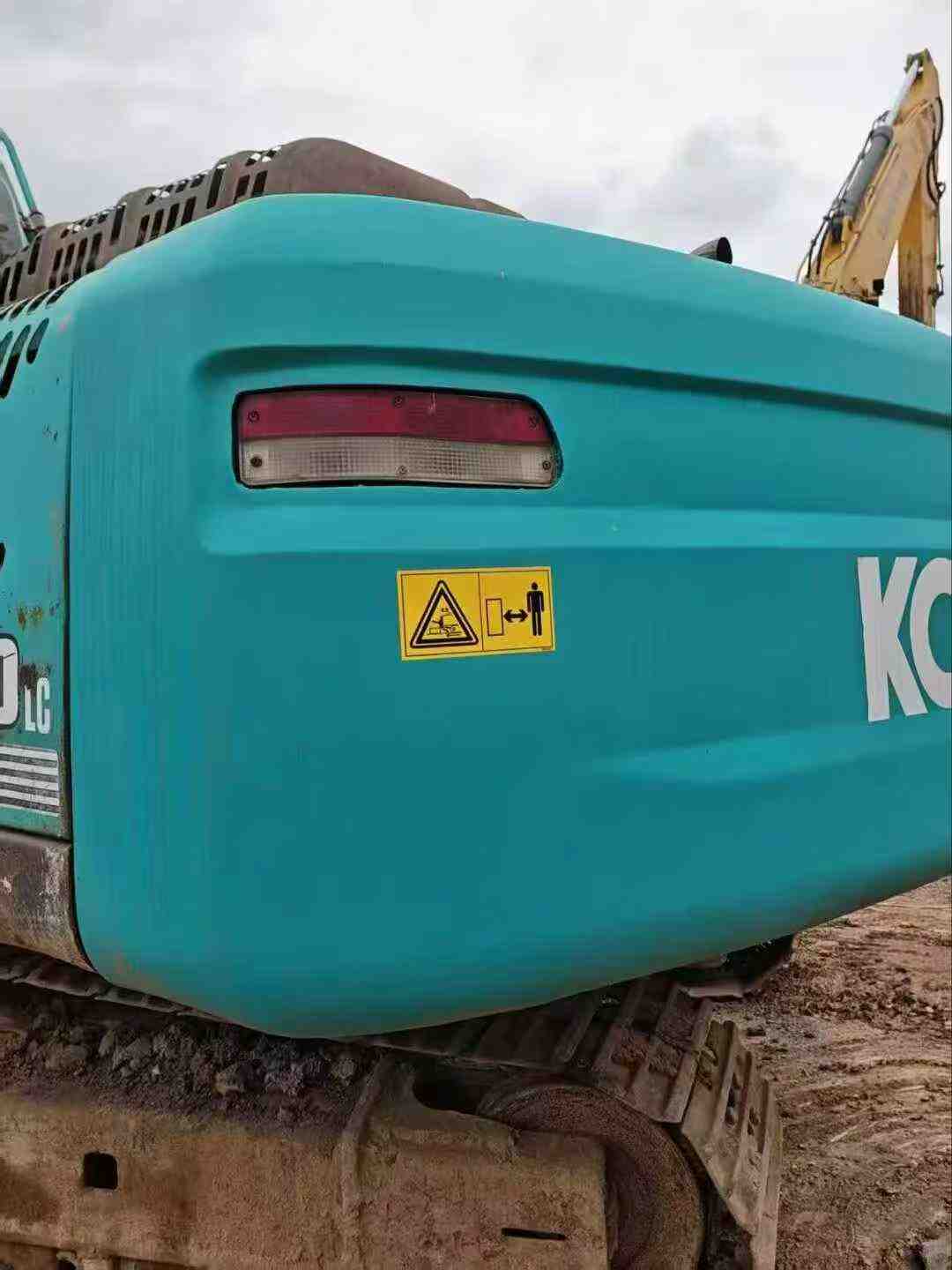 Buy Kobelco SK260 Used Excavator / 8 Buy Kobelco SK260 Used Excavator / 8