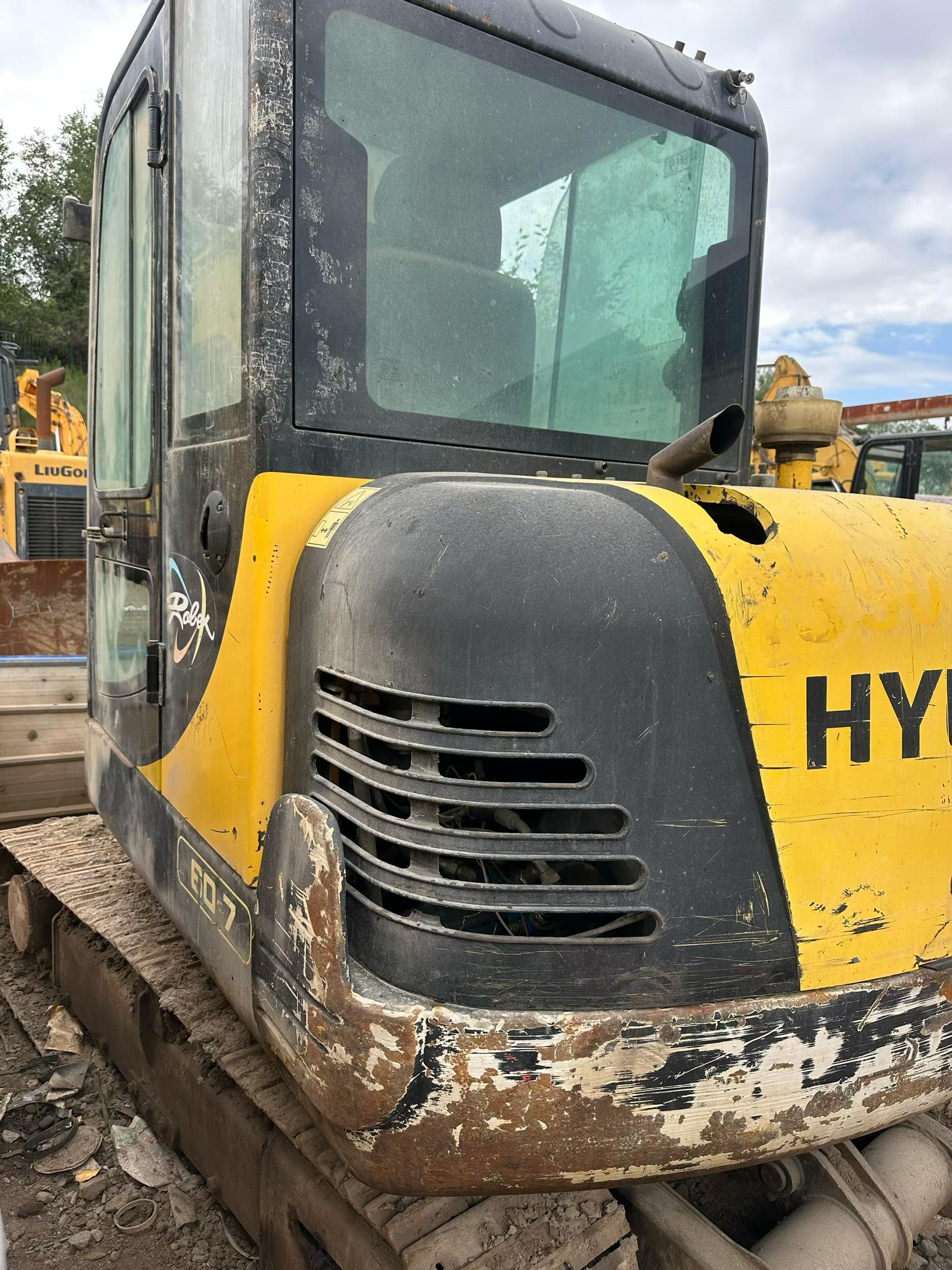 Buy Hyundai HX60 Used Excavator / 3