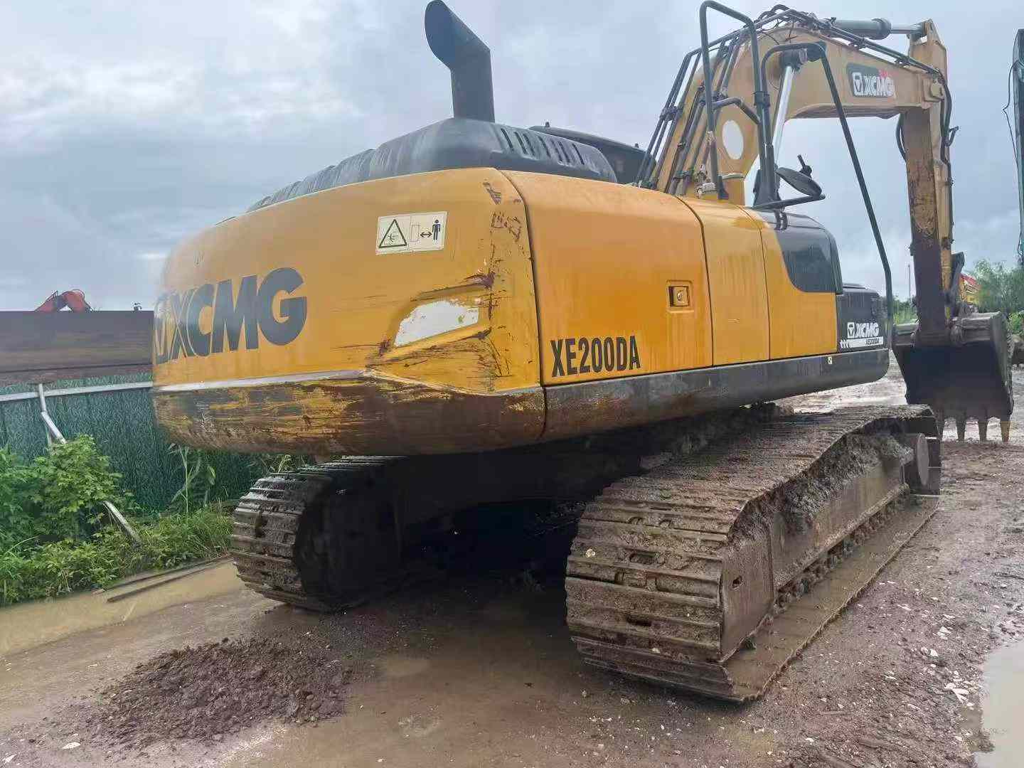 Buy XCMG XE200 Used Excavator / 2
