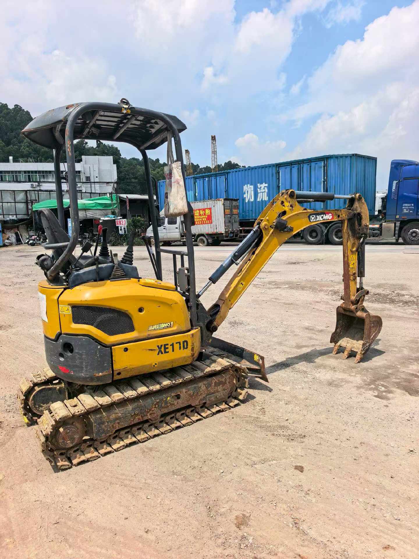 Buy XCMG XE15 Used Excavator / 3