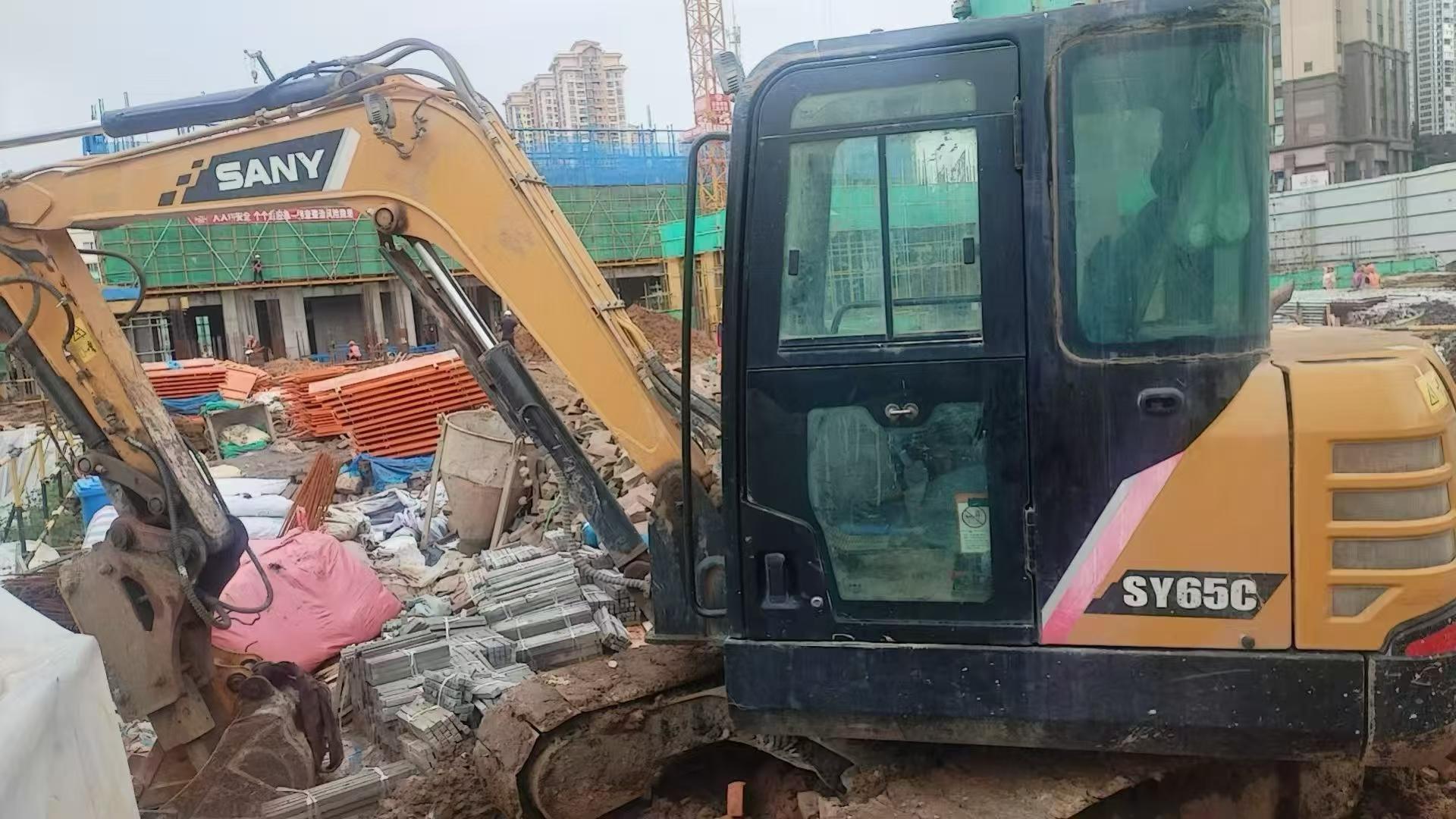 Buy Sany SY55 Used Excavator / 2