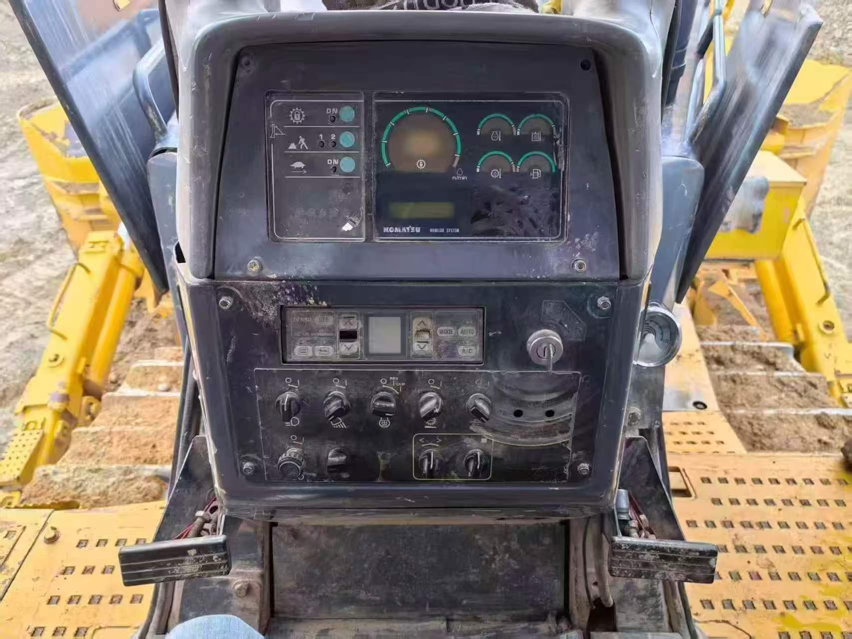 Buy Komatsu WA475-10 Used Excavator / 8