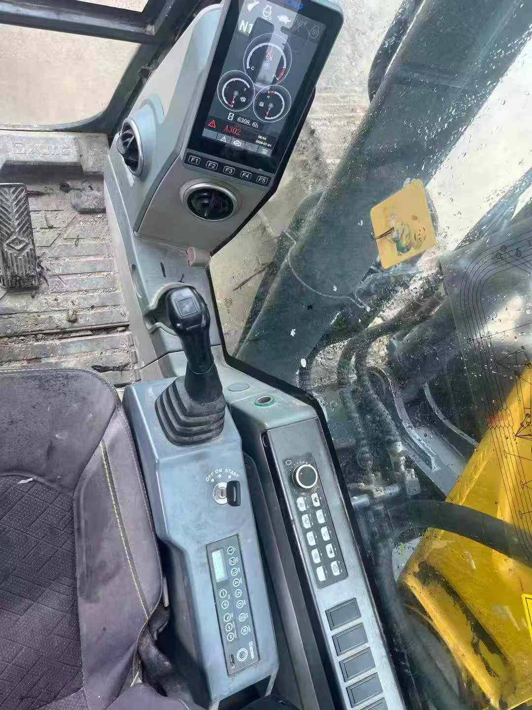 Buy XCMG XE200 Used Excavator / 4