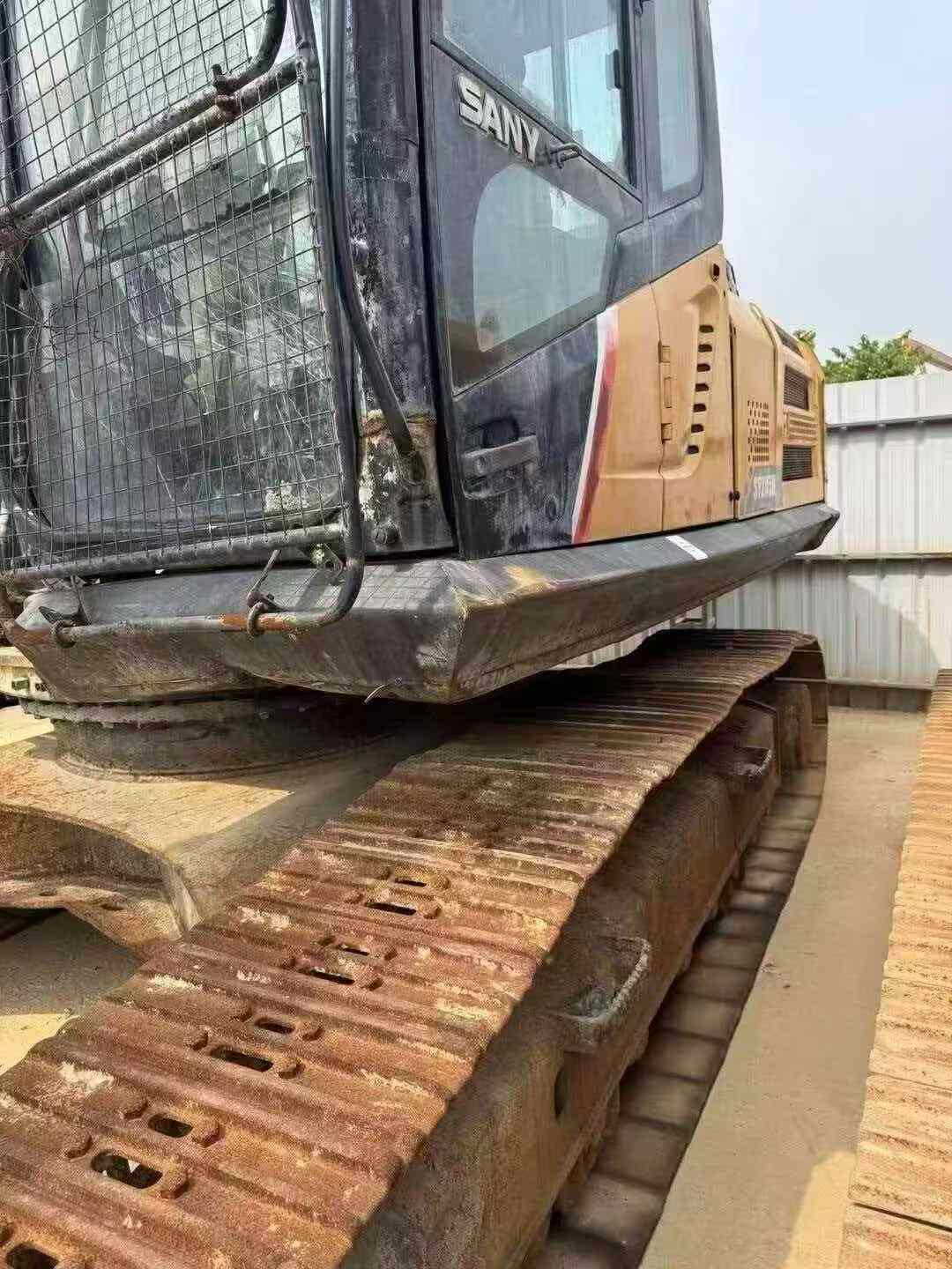 Buy Sany SY245H Used Excavator / 3 Buy Sany SY245H Used Excavator / 3