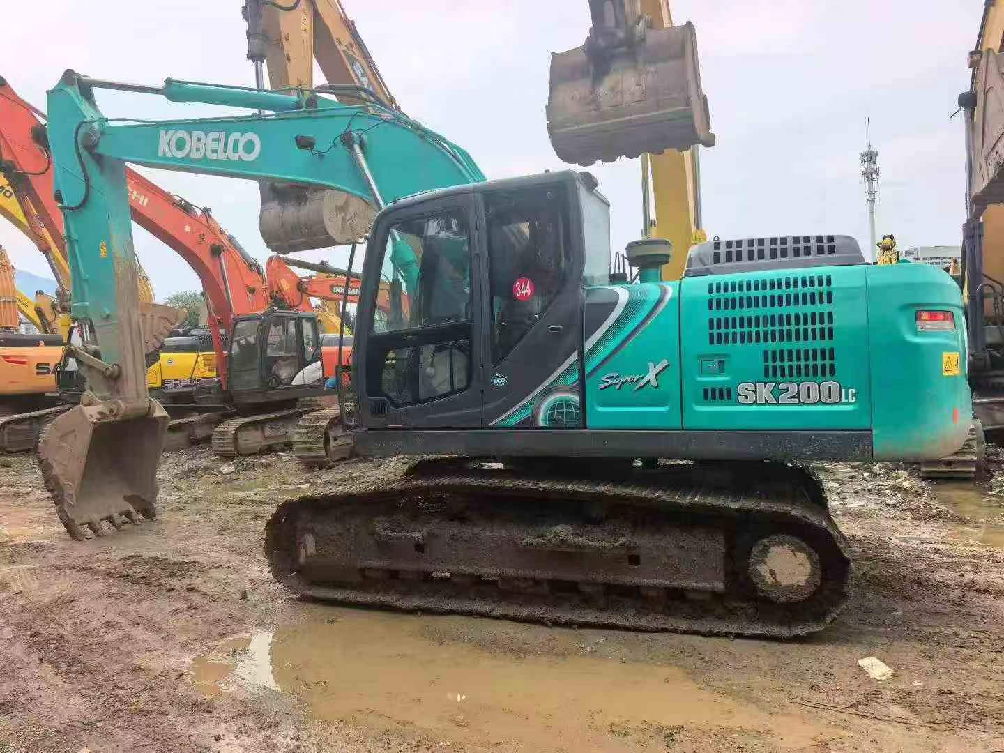 Buy Kobelco SK200-10 Used Excavator / 6 Buy Kobelco SK200-10 Used Excavator / 6