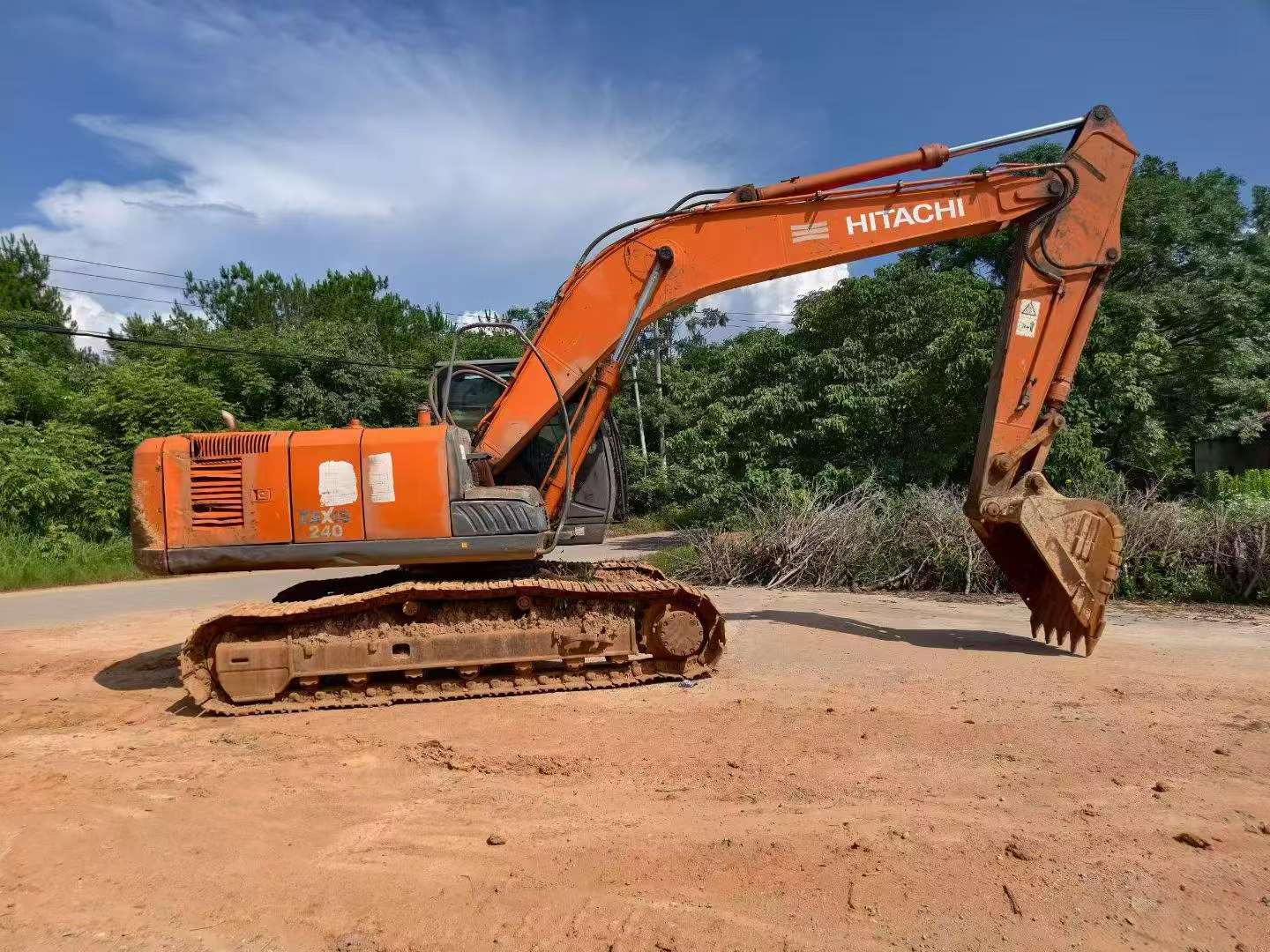 Buy Hitachi EX200-3 Used Excavator / 3