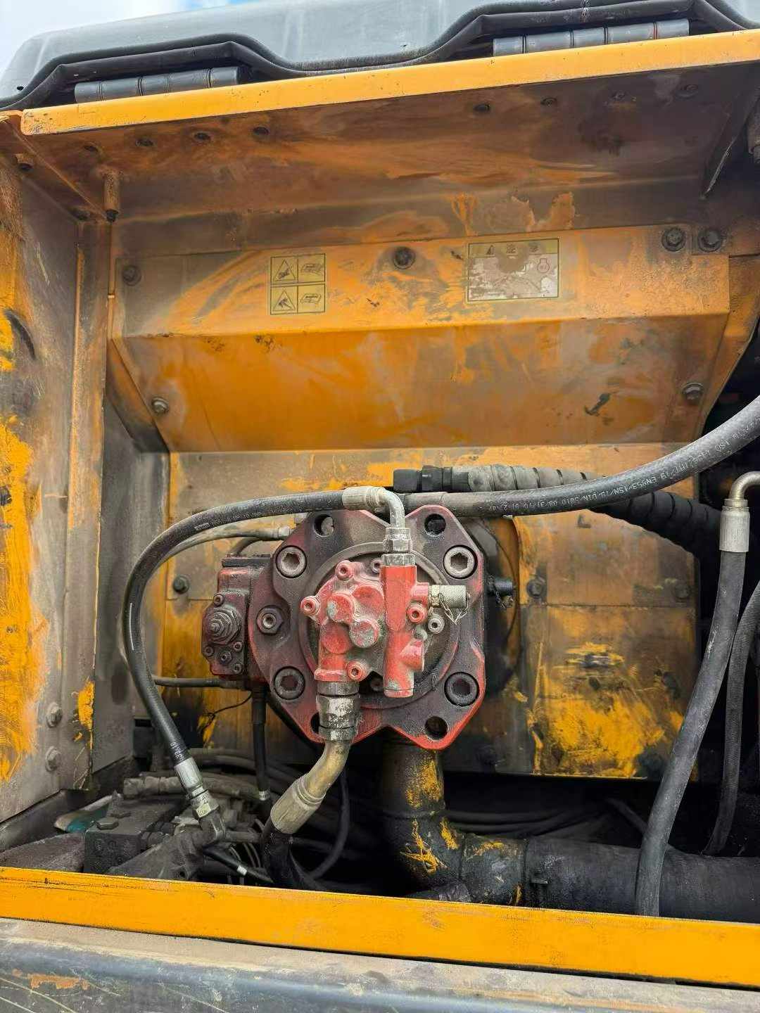 Buy Hyundai R225-7 Used Excavator / 6