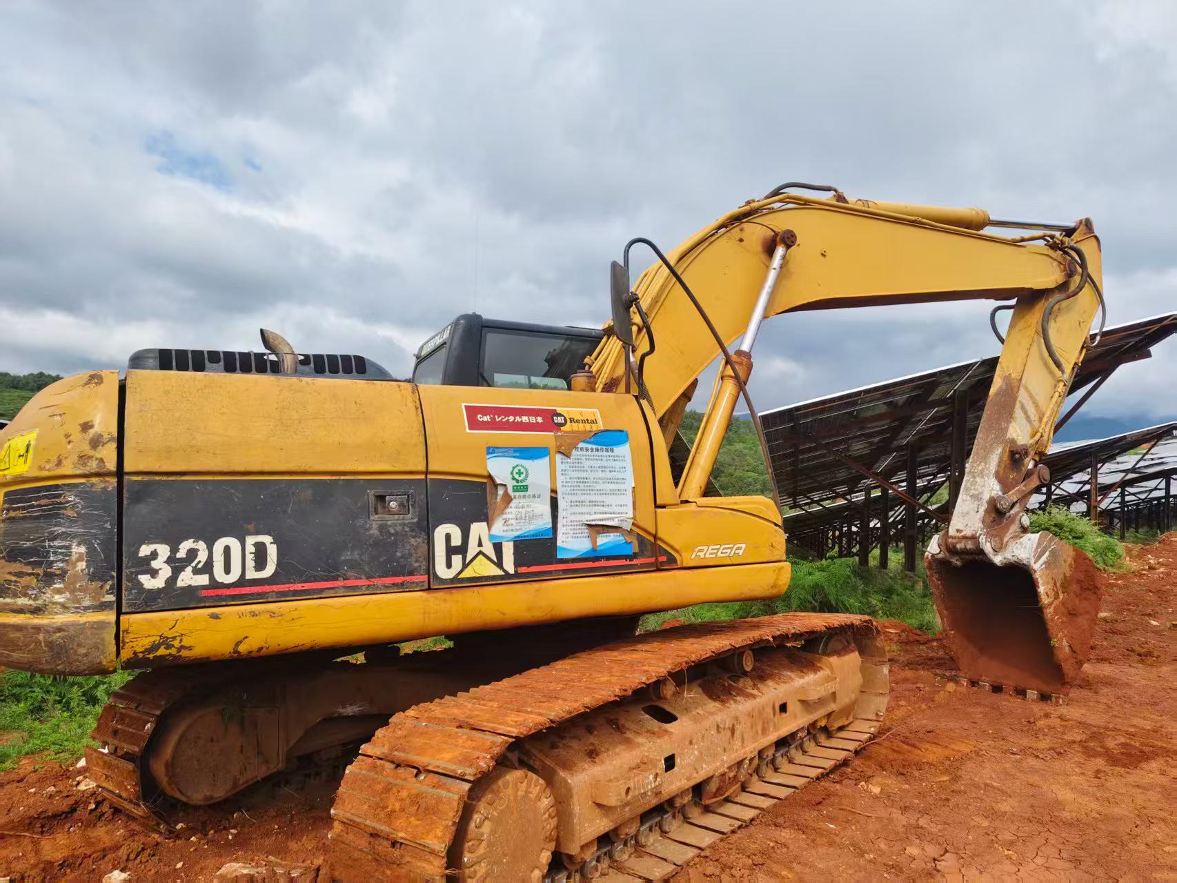 Buy Caterpillar 320D Used Excavator / 1