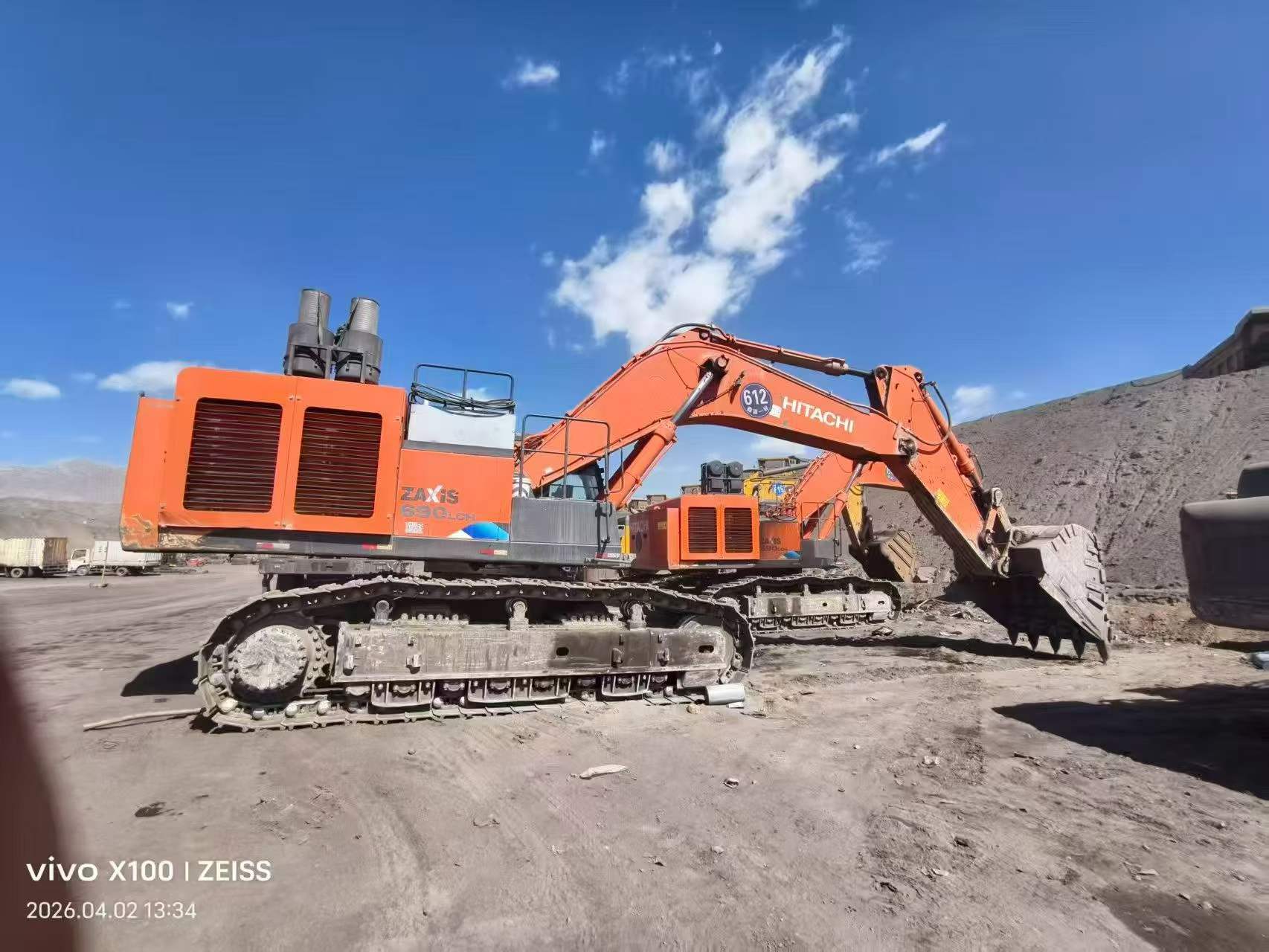 Buy Hitachi ZX690LCH-5A Used Excavator / 2