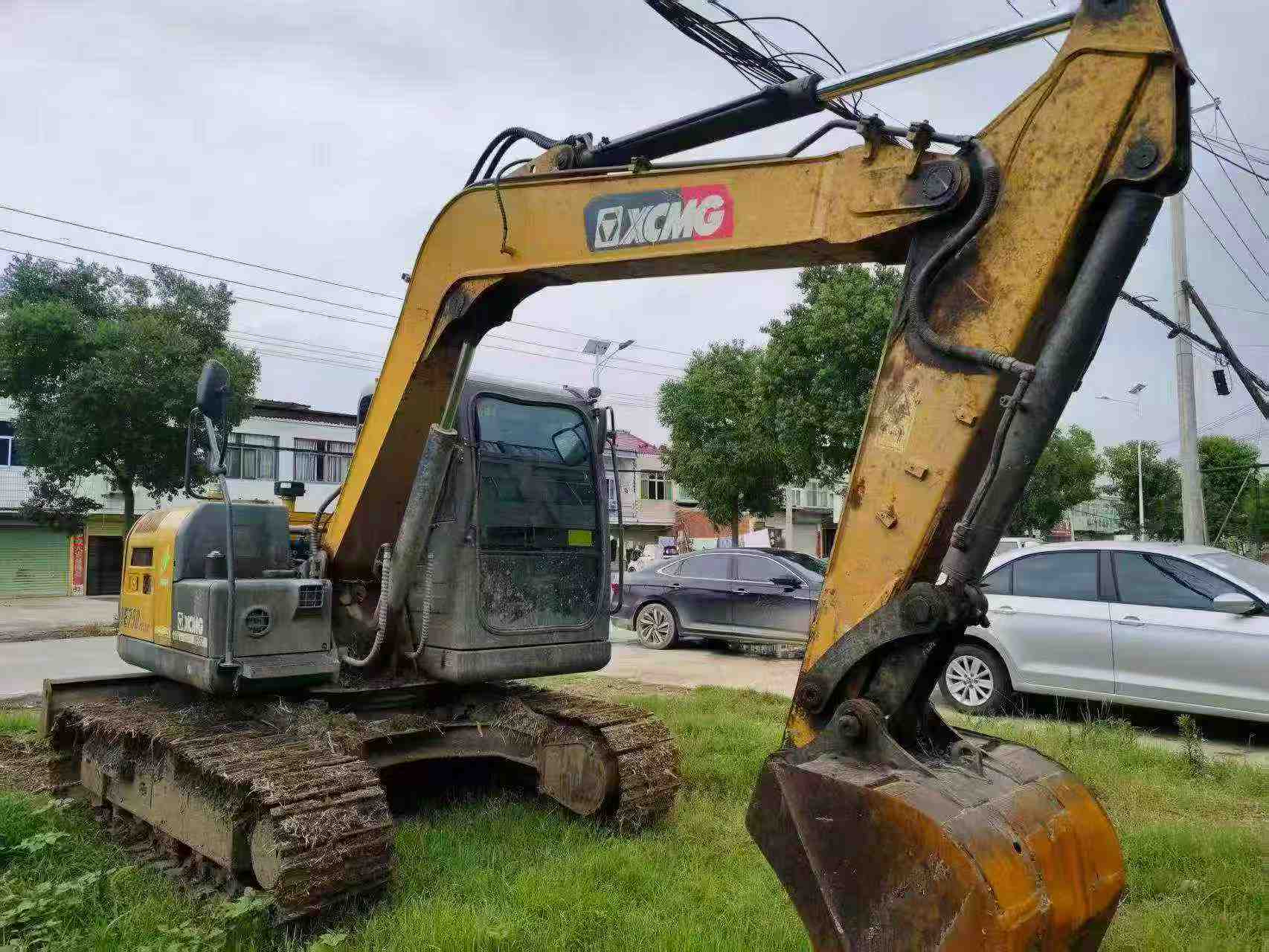 Buy XCMG XE75C Used Excavator / 2