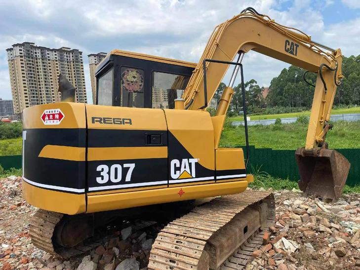 Buy Caterpillar 307B Used Excavator / 1